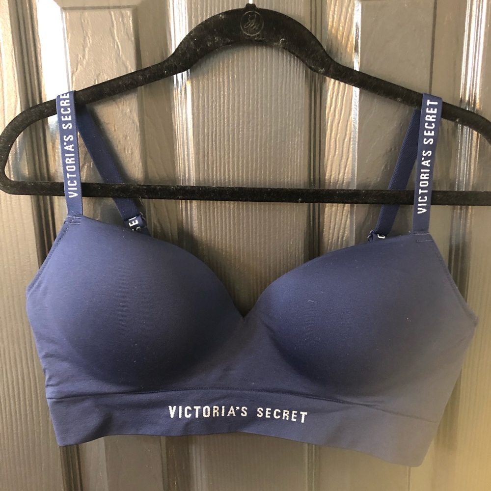 VS perfect comfort push up wireless bra. XL.